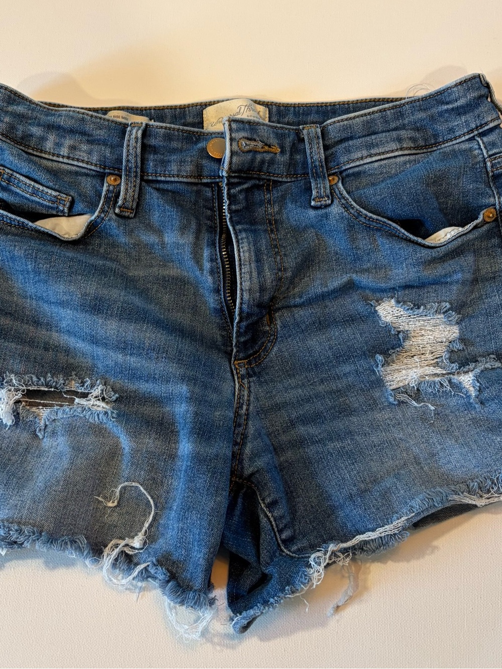 Universal Thread Women's Distressed Denim Shorts - Blue